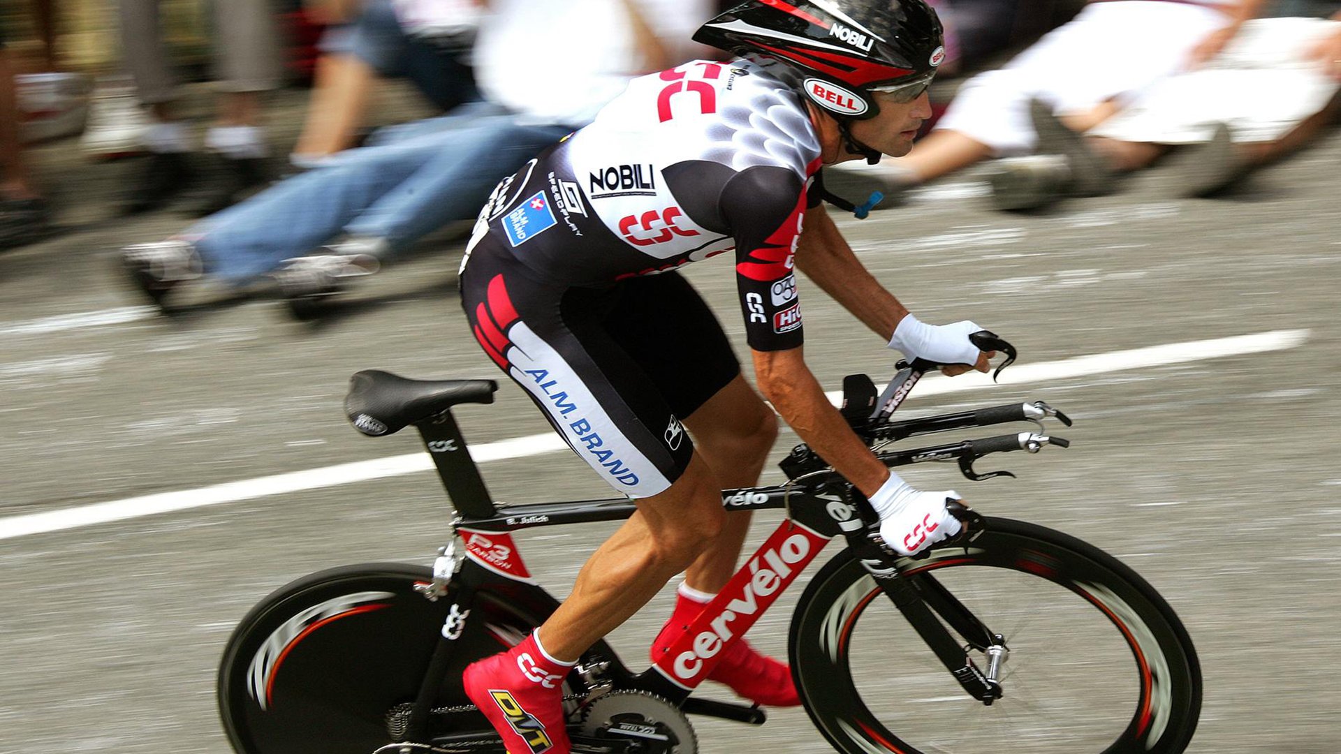 职业羽毛球联赛俱乐部管理制度进一步规范，业余羽毛球队管理制度